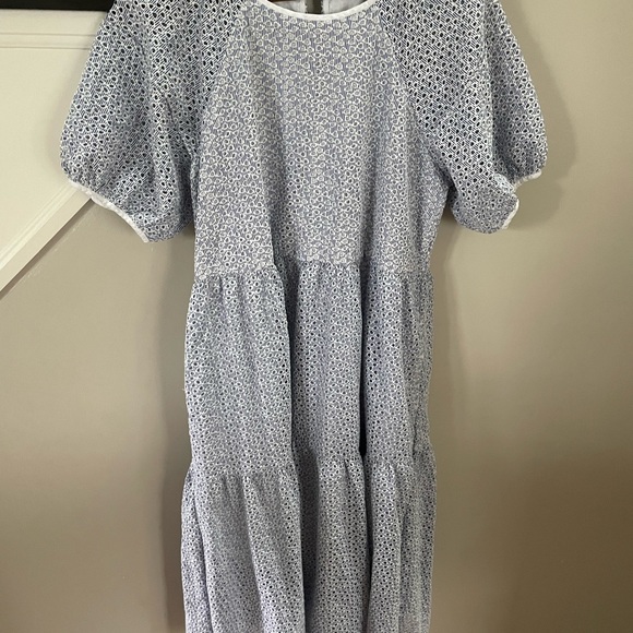 Everlane, The Tiered Eyelet Dress, Medium, NWOT - Picture 5 of 9